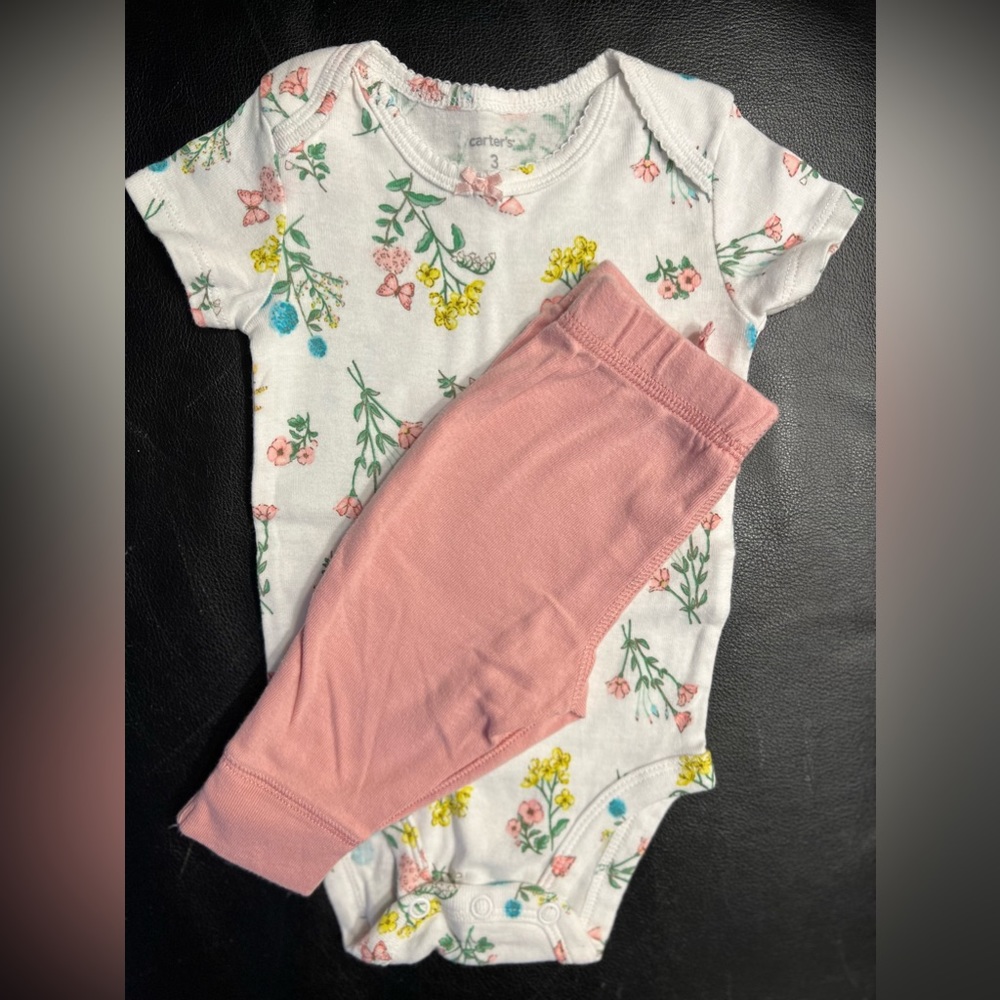 Bundle - 3 month - two pink sweatpants style jogger with coordinating bodysuits - Picture 4 of 7